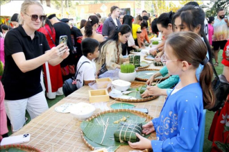 ສສ ຫວຽດນາມ ຕ້ອນຮັບນັກທ່ອງທ່ຽວສາກົນ ເພີ່ມຂຶ້ນ 14,5%